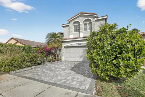 10755 SW 17th Place Davie FL 33324