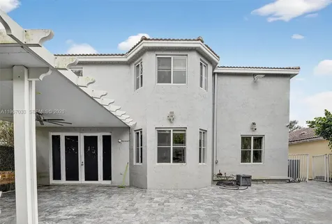 10755 SW 17th Place Davie FL 33324