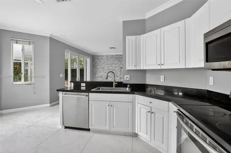 10755 SW 17th Place Davie FL 33324