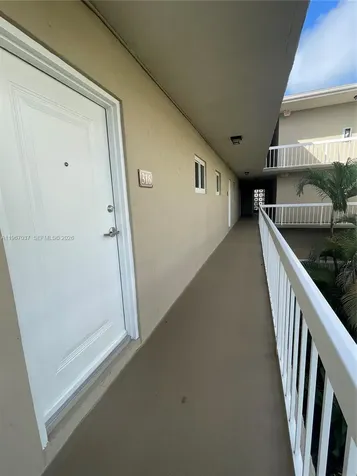 7722 W Camino Real Miami FL 33143