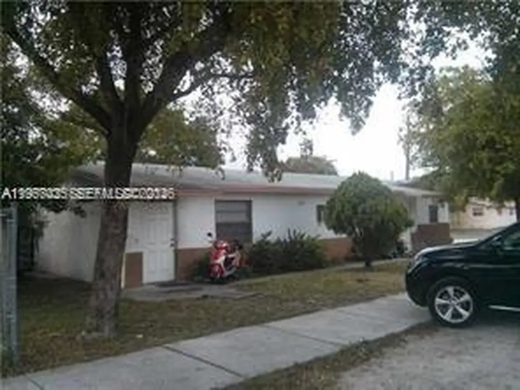 2100 NW 4th Street Pompano Beach FL 33069