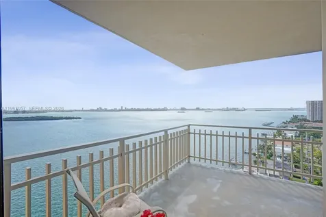 11113 Biscayne Boulevard Miami FL 33181