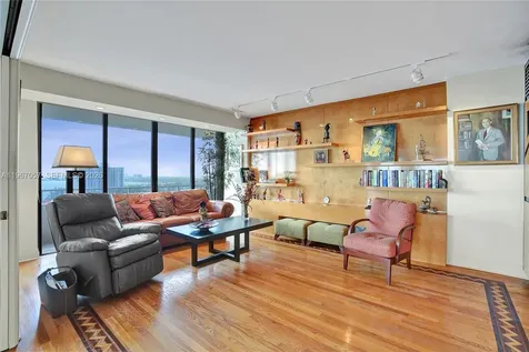 11113 Biscayne Boulevard Miami FL 33181