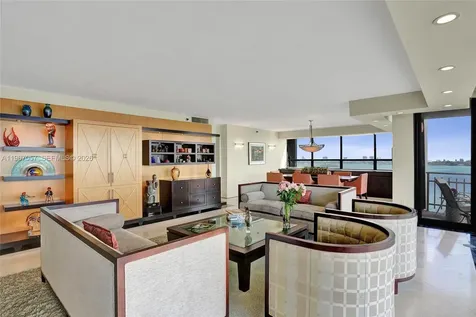 11113 Biscayne Boulevard Miami FL 33181