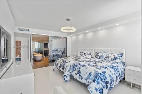 4779 Collins Avenue Miami Beach FL 33140