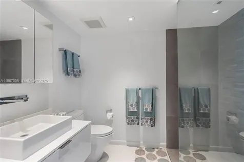 4779 Collins Avenue Miami Beach FL 33140