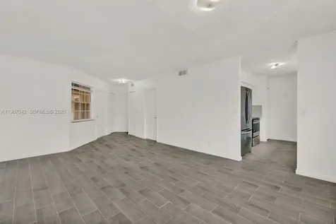8621 SW 5th Street Pembroke Pines FL 33025