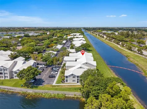 2841 N Oakland Forest Drive Oakland Park FL 33309