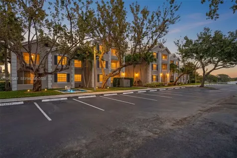 2841 N Oakland Forest Drive Oakland Park FL 33309
