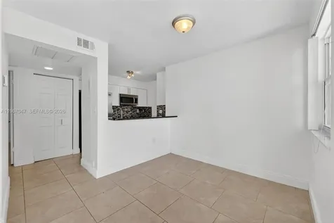 2841 N Oakland Forest Drive Oakland Park FL 33309