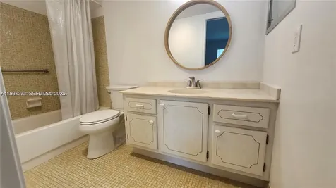 4065 N Lyndhurst N Deerfield Beach FL 33442