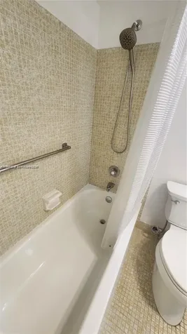 4065 N Lyndhurst N Deerfield Beach FL 33442