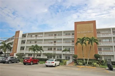 4065 N Lyndhurst N Deerfield Beach FL 33442
