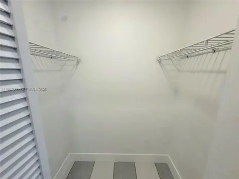 2899 Collins Avenue Miami Beach FL 33140
