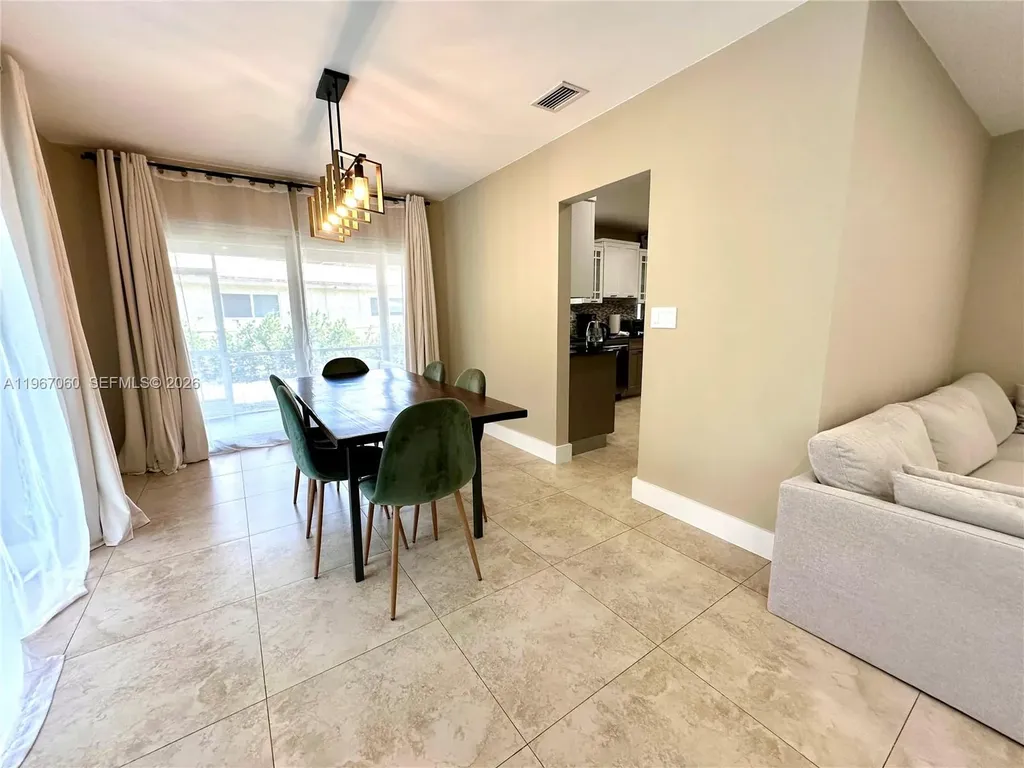 8203 NW 37th Street Coral Springs FL 33065