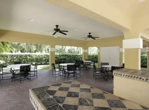 3985 W Mcnab Road Pompano Beach FL 33069