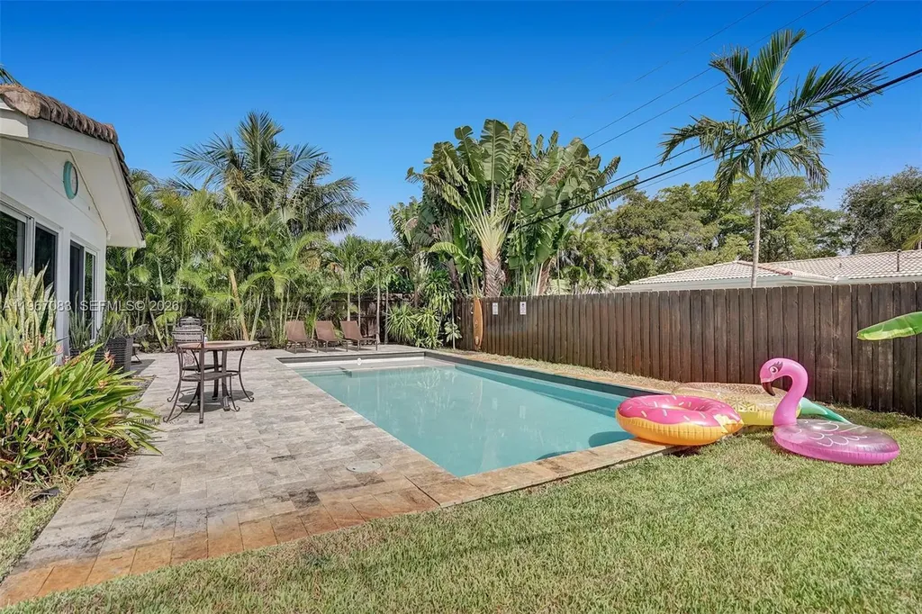 5230 NE 20th Avenue Fort Lauderdale FL 33308