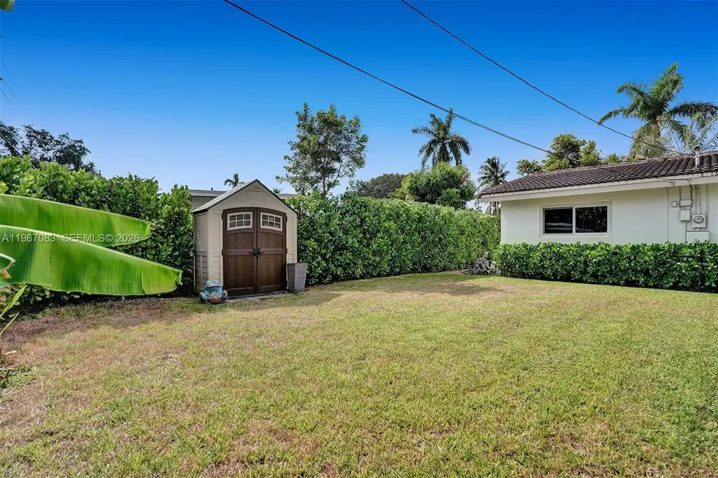 5230 NE 20th Avenue Fort Lauderdale FL 33308