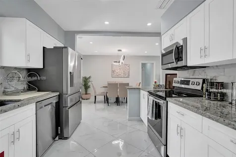 5230 NE 20th Avenue Fort Lauderdale FL 33308
