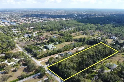 Unincorporated Spanish Oaks Lane Other City - In The State Of Florida FL 34119