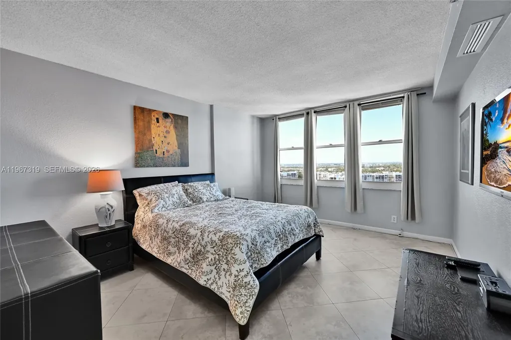 2501 S Ocean Drive Hollywood FL 33019