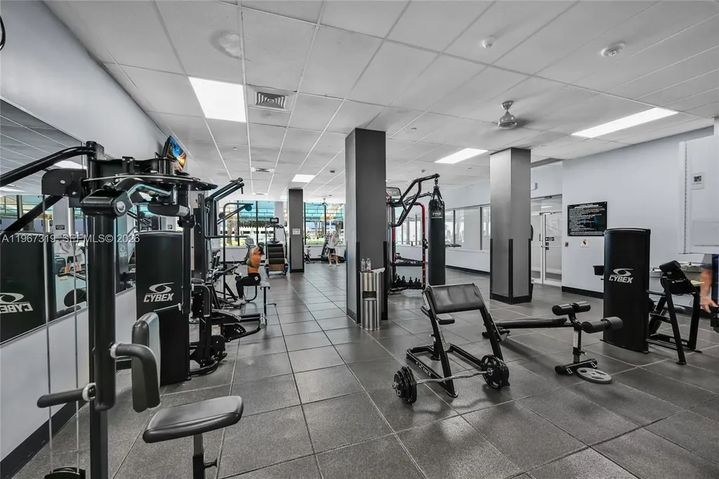2501 S Ocean Drive Hollywood FL 33019