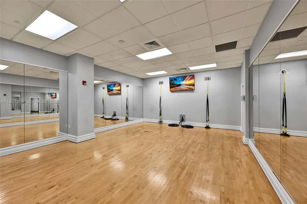 2501 S Ocean Drive Hollywood FL 33019