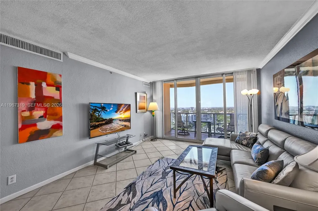 2501 S Ocean Drive Hollywood FL 33019