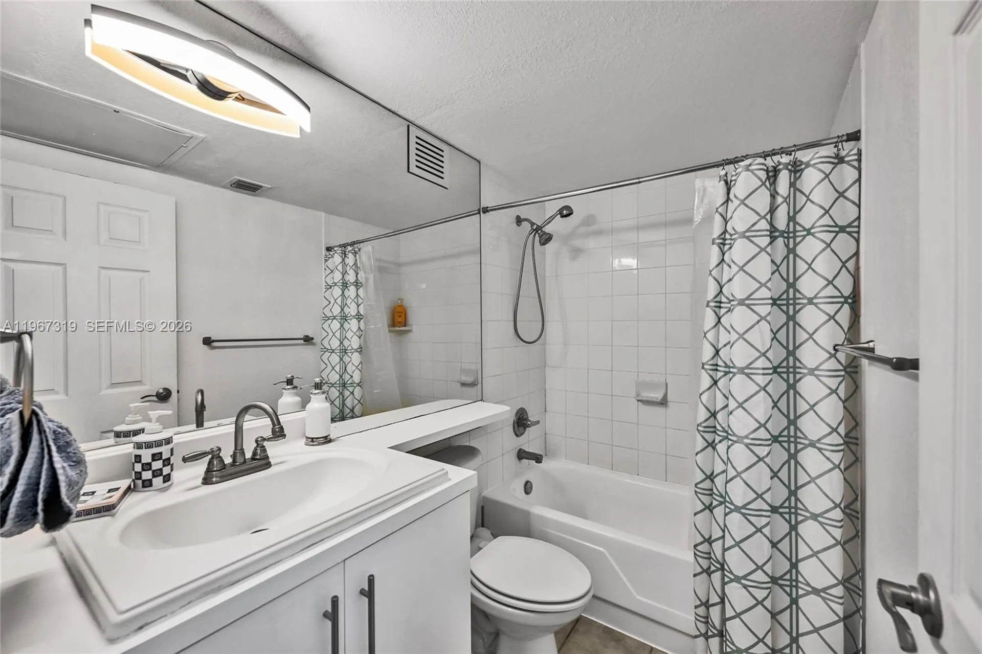 2501 S Ocean Drive Hollywood FL 33019