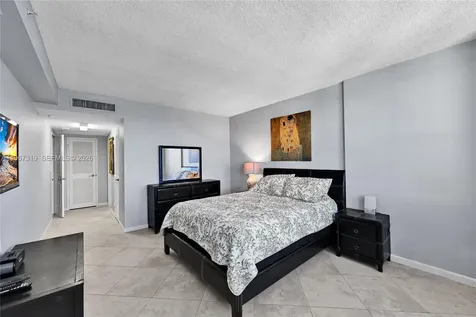 2501 S Ocean Drive Hollywood FL 33019