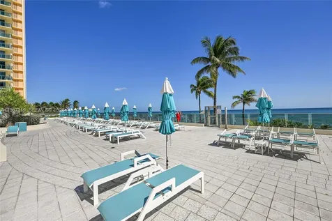 2501 S Ocean Drive Hollywood FL 33019
