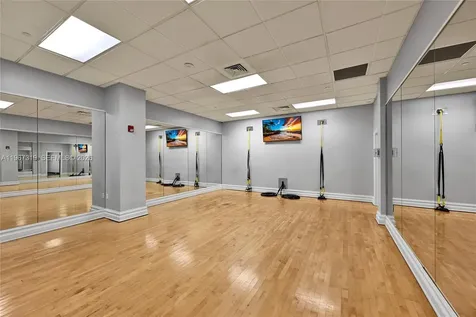 2501 S Ocean Drive Hollywood FL 33019