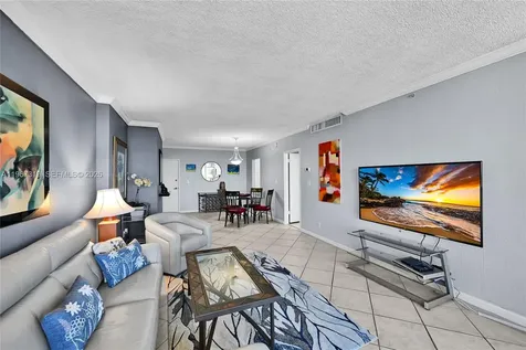 2501 S Ocean Drive Hollywood FL 33019