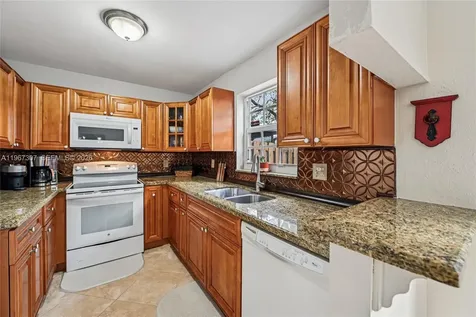 12252 SW 50th Place Cooper City FL 33330