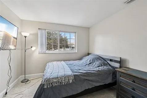 12252 SW 50th Place Cooper City FL 33330
