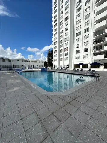 2750 NE 183rd Street Aventura FL 33160
