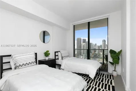 Miami FL 33132