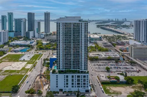 Miami FL 33132