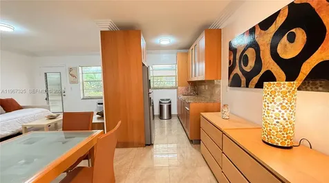 650 Pennsylvania Avenue Miami Beach FL 33139