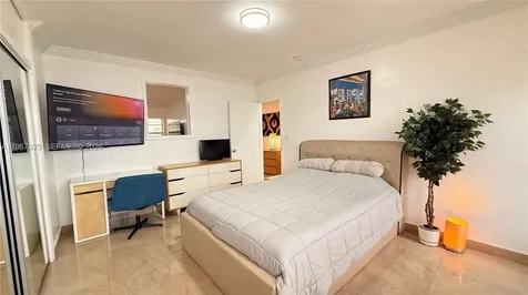 650 Pennsylvania Avenue Miami Beach FL 33139