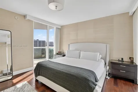 19400 Turnberry Way Aventura FL 33180