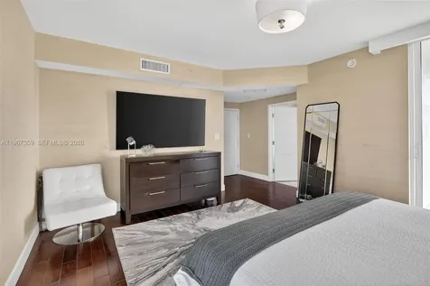 19400 Turnberry Way Aventura FL 33180
