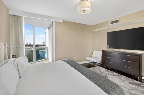 19400 Turnberry Way Aventura FL 33180