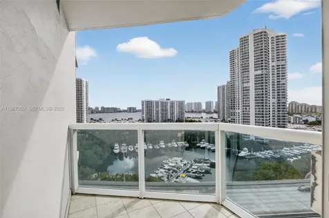 19400 Turnberry Way Aventura FL 33180