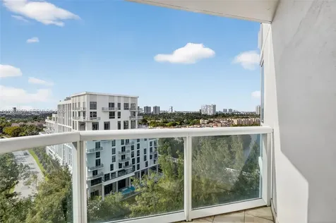 19400 Turnberry Way Aventura FL 33180