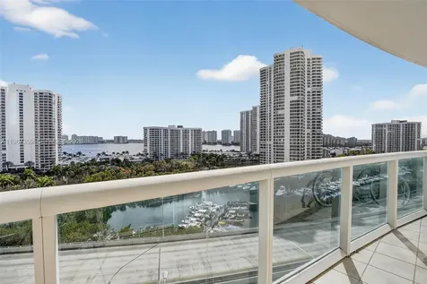 19400 Turnberry Way Aventura FL 33180