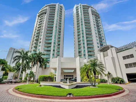 19400 Turnberry Way Aventura FL 33180