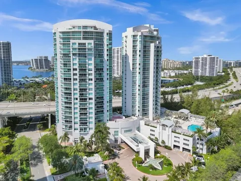 19400 Turnberry Way Aventura FL 33180