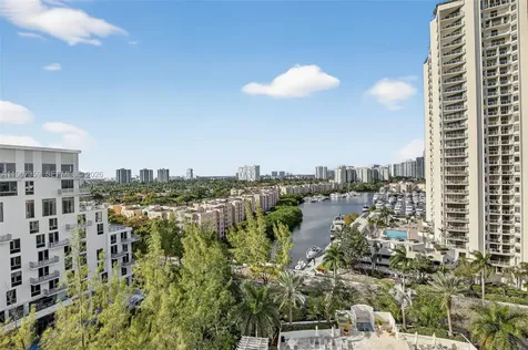 19400 Turnberry Way Aventura FL 33180