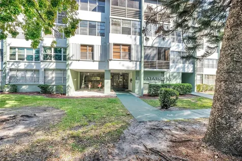 2781 Taft Street Hollywood FL 33020